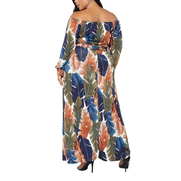 Fashion Nova Double Split Maxi - Picture 2 of 6